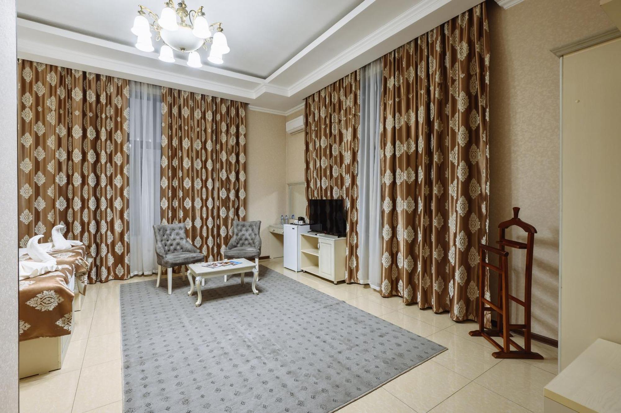 Sofiya Tashkent Hotel Extérieur photo